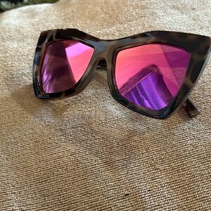Le Specs Kick It 1702038 Cat Eye Oversized Milky Tortoise Pink Mirror Sunglasses